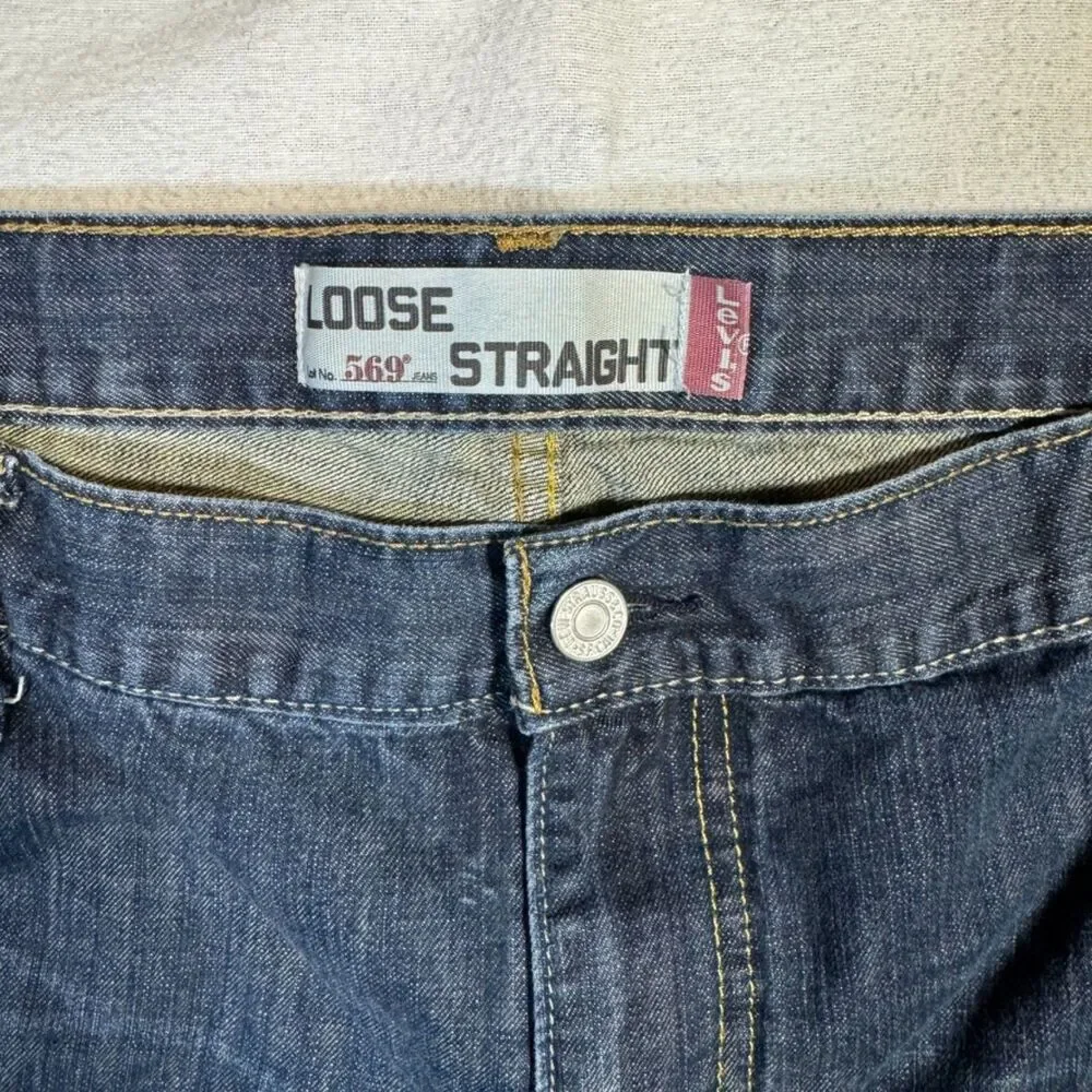 Levis 569 Loose fit Straight Leg Jeans Mens 42x30 Dark Wash Blue Denim